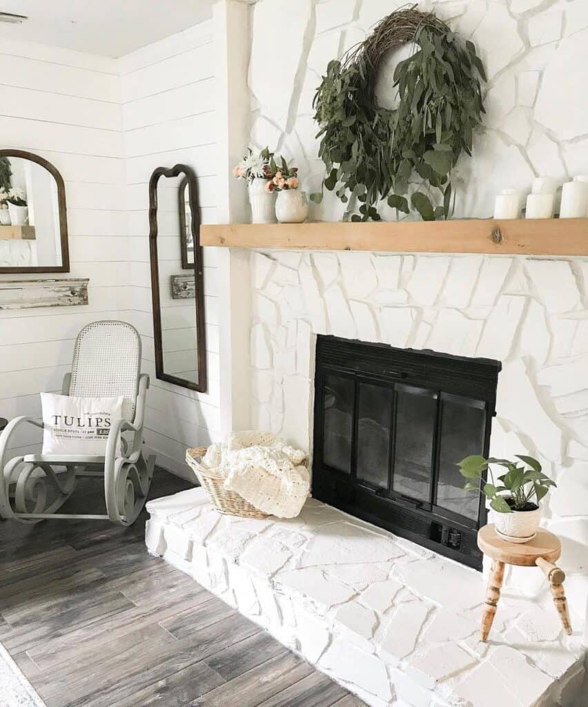 28 Stunning Fireplace Hearth Décor Ideas for a Hearty Living Room