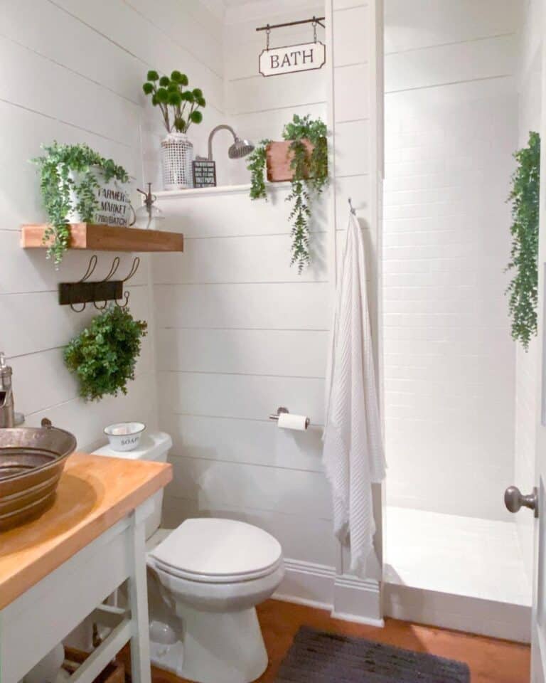21 White Bathrooms with Wood Accents and a Wealth of Warmth
