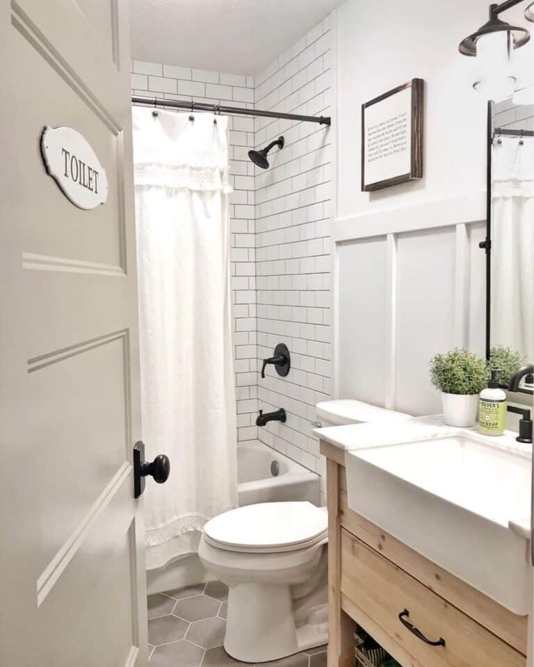 21 White Bathrooms with Wood Accents and a Wealth of Warmth
