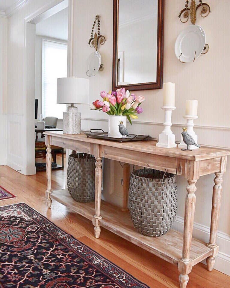 36 Mirrors Above Console Tables With Inspiring Compositions