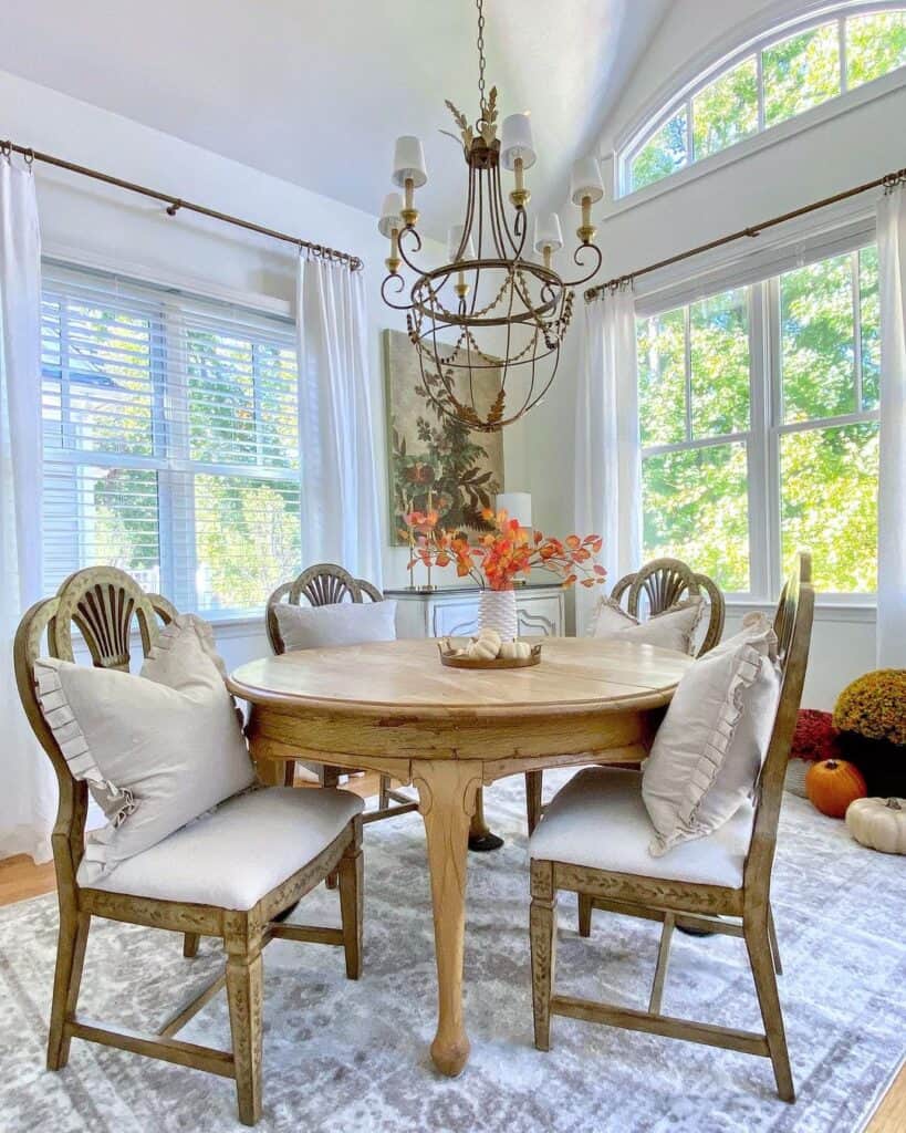 36 Farmhouse Dining Table and Chairs Ideas for a Charming Dining Room ...