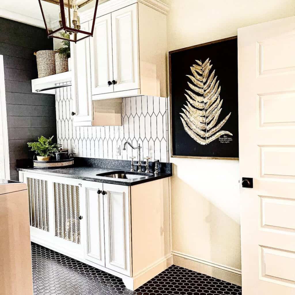 19 Sensational Black Hexagon Tile Ideas for a Vibrant Home