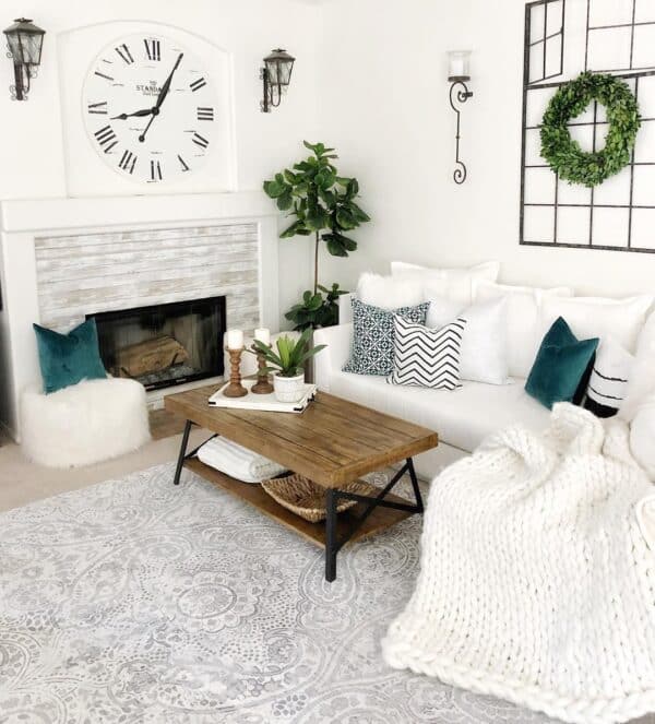 37 Farmhouse Rug Ideas for Living Room You Can’t Live Without