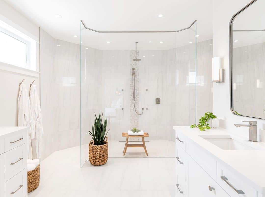 10 Shower Accent Wall Ideas to Add Personality to Bathroom