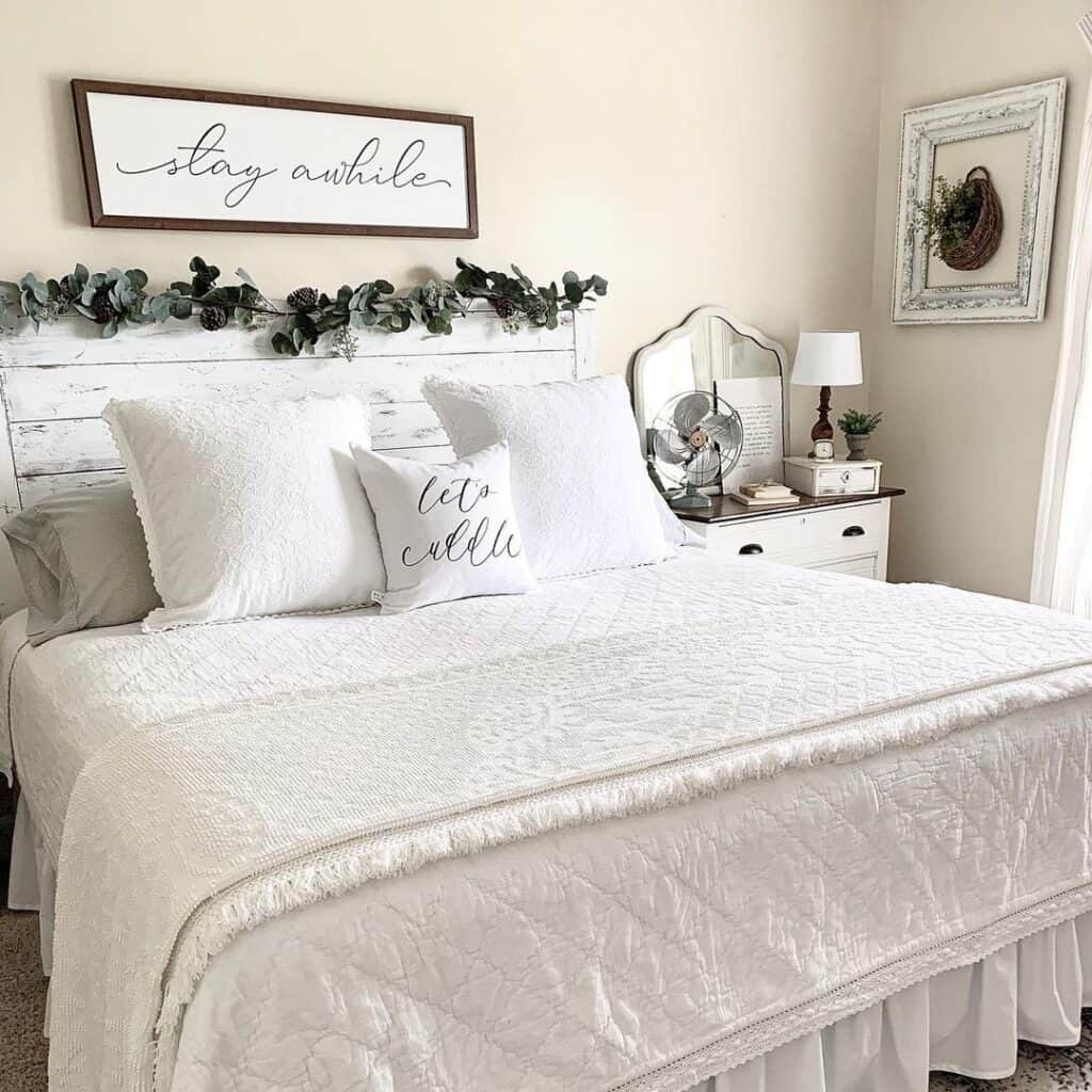 White Rusted Bed 32 Rustic Farmhouse Bed Ideas That Work Their Rustic Magic