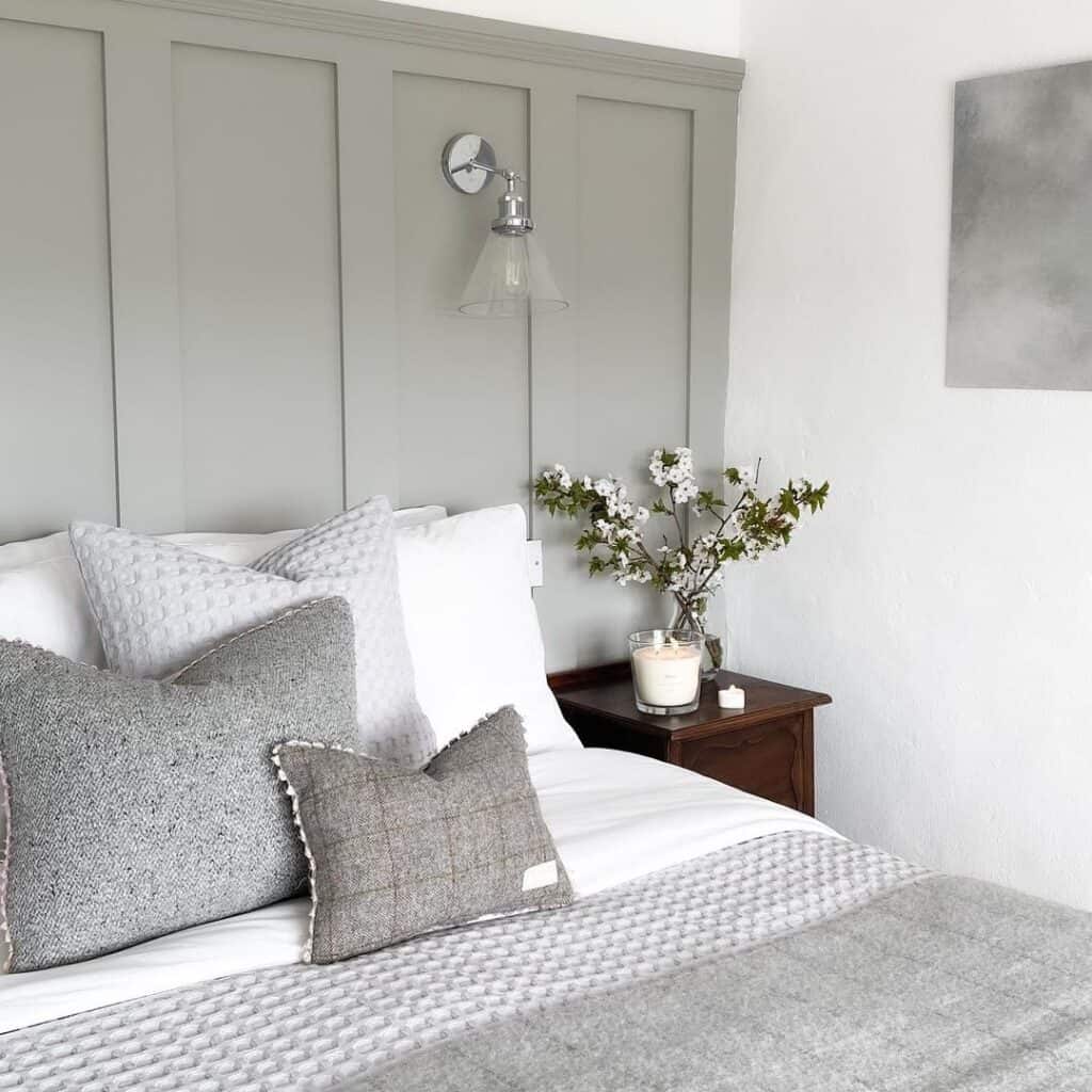 26 Bedroom Wall Sconces That Are Easy on the Eye