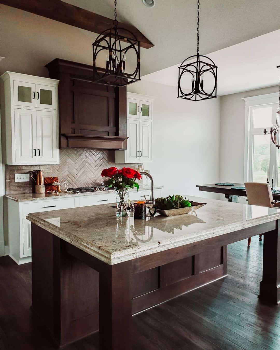 30 Herringbone Backsplash Kitchens That Look So Dynamic