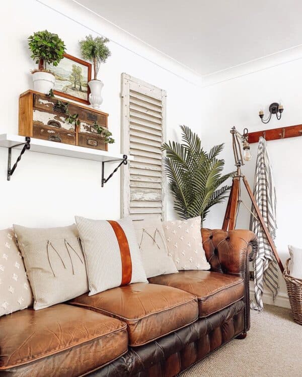 24 Brown Leather Couch Living Rooms That Look So Comfy