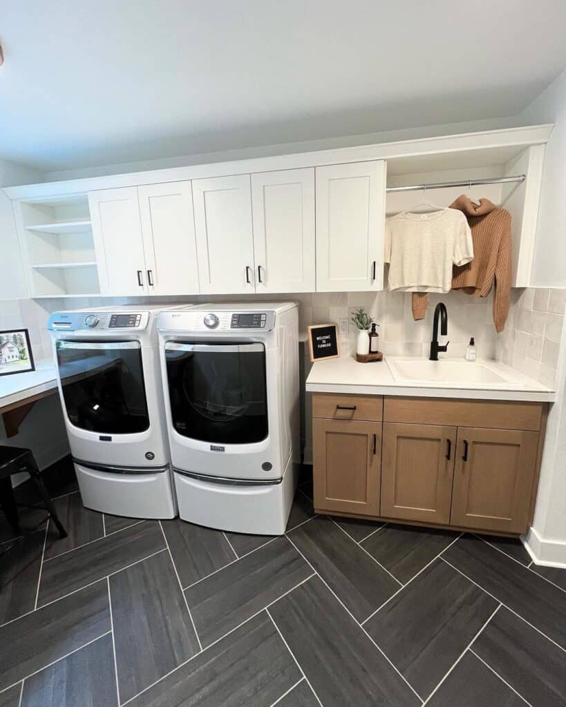 34 Stunning Laundry Room Tile Ideas for Your Next Renovation