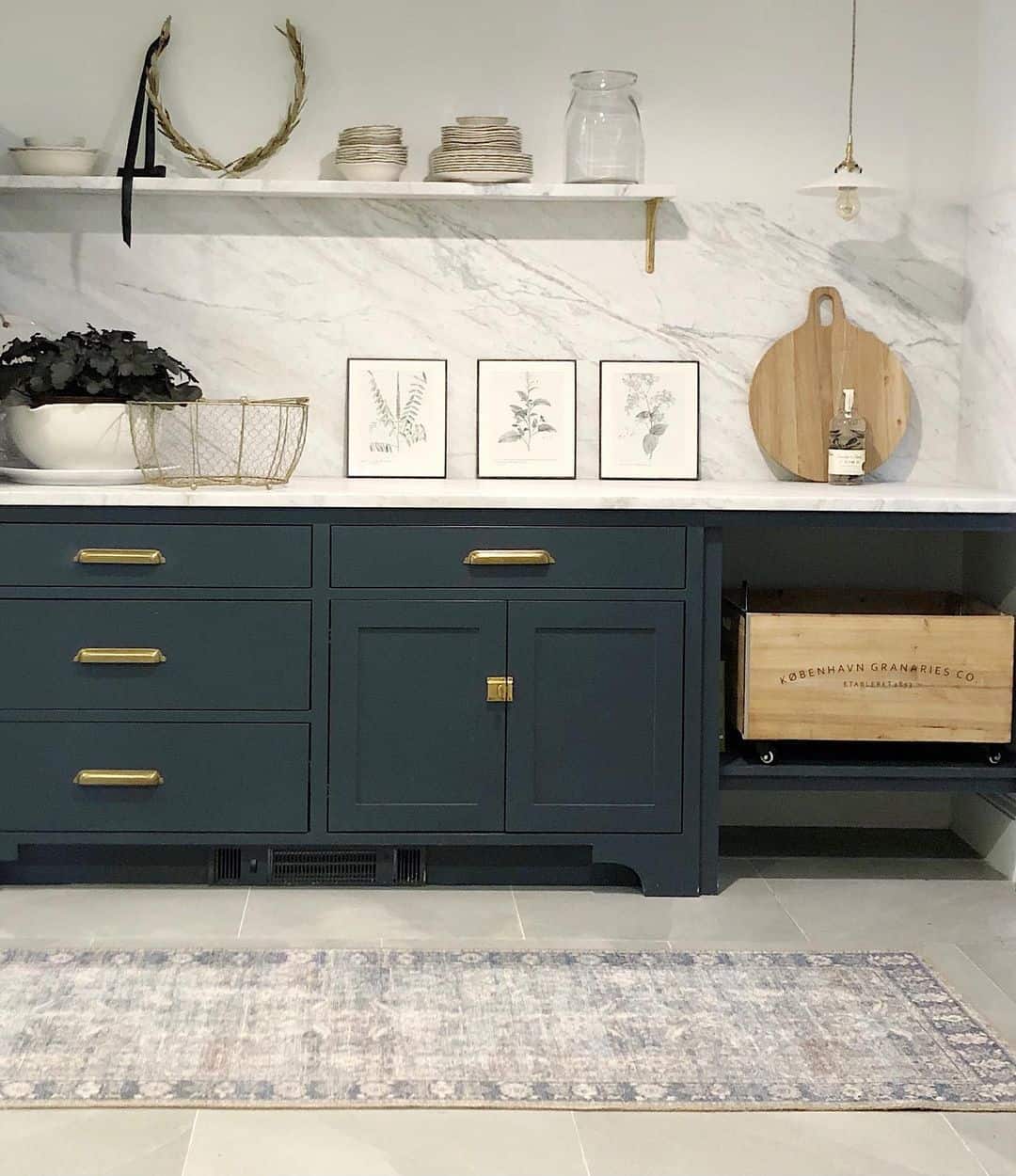 28 Dramatic Stone Backsplash Ideas to Transform Your Home
