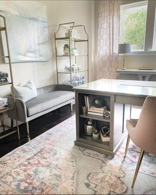 12 Pink Office Ideas You’ll Have a Crush On