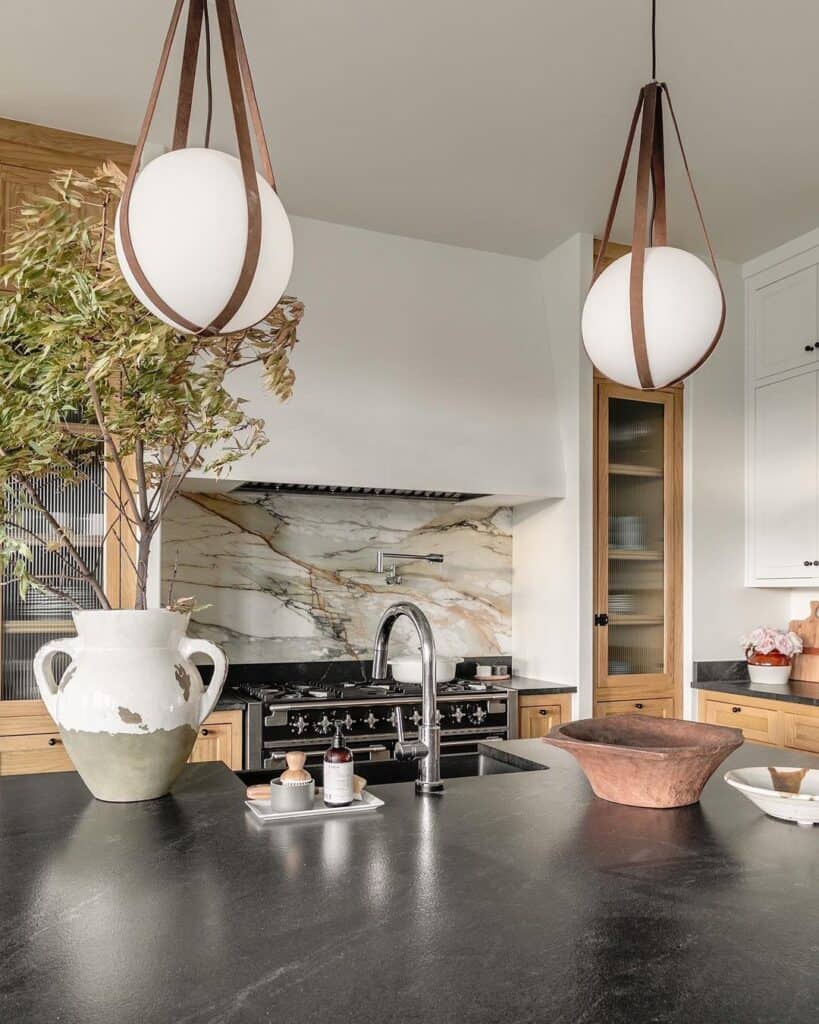 28 Dramatic Stone Backsplash Ideas to Transform Your Home