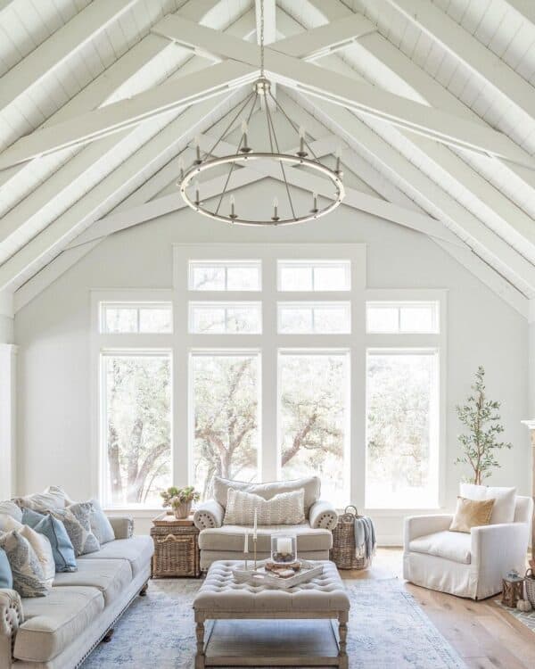 19 Vaulted Ceiling Lighting Ideas for Every Style