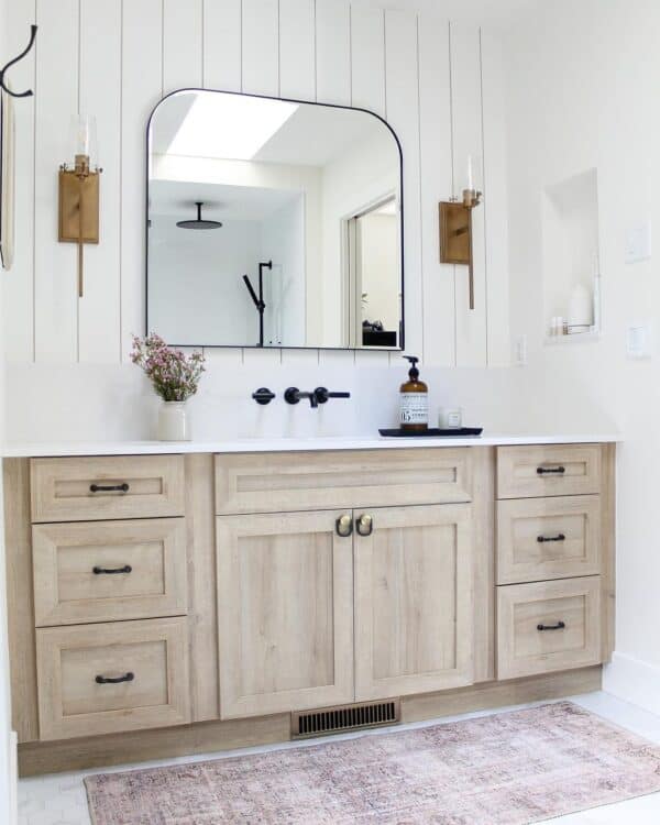 24 Ideas for a Creative Bathroom Backsplash