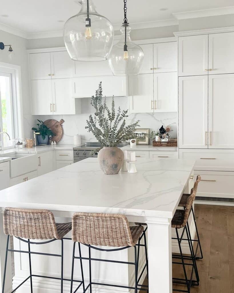 28 Dramatic Stone Backsplash Ideas to Transform Your Home