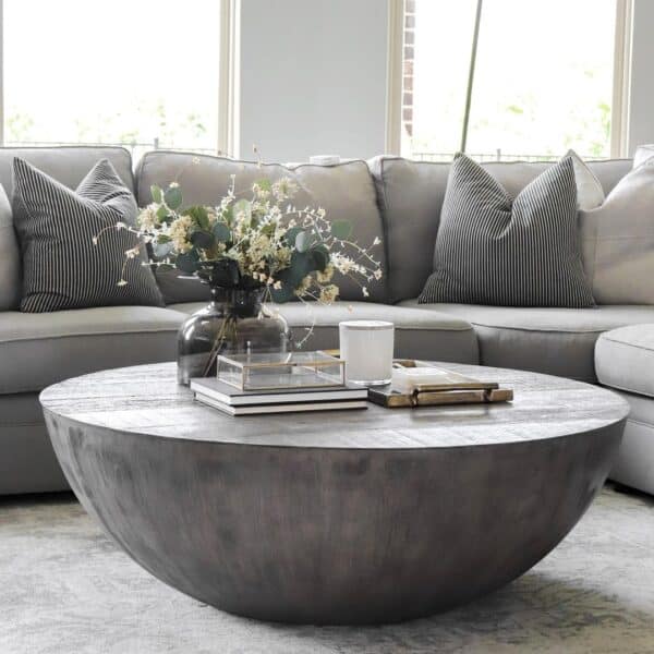 35 Wow-Worthy Examples of Round Coffee Table Décor