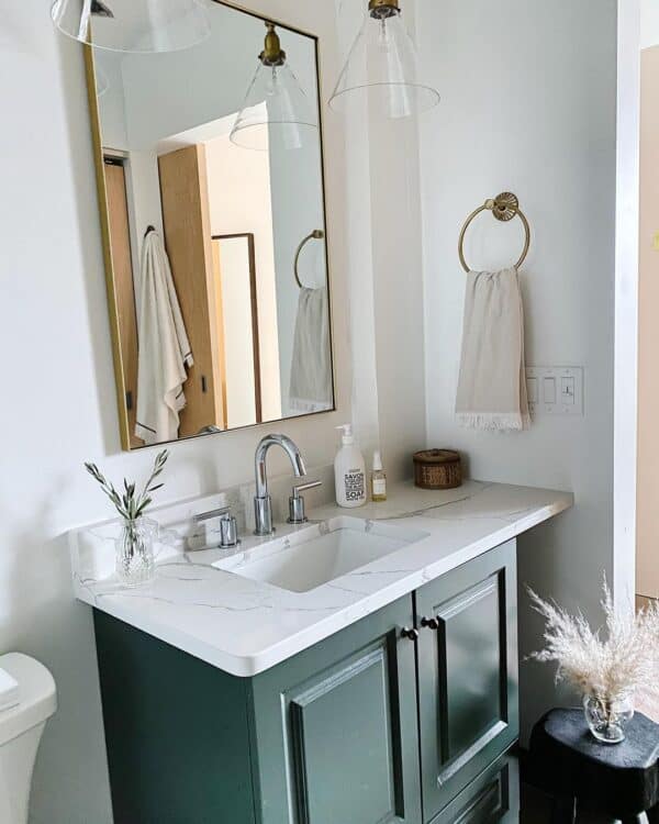 18 Green Bathroom Vanity Ideas for an Idyllic Look