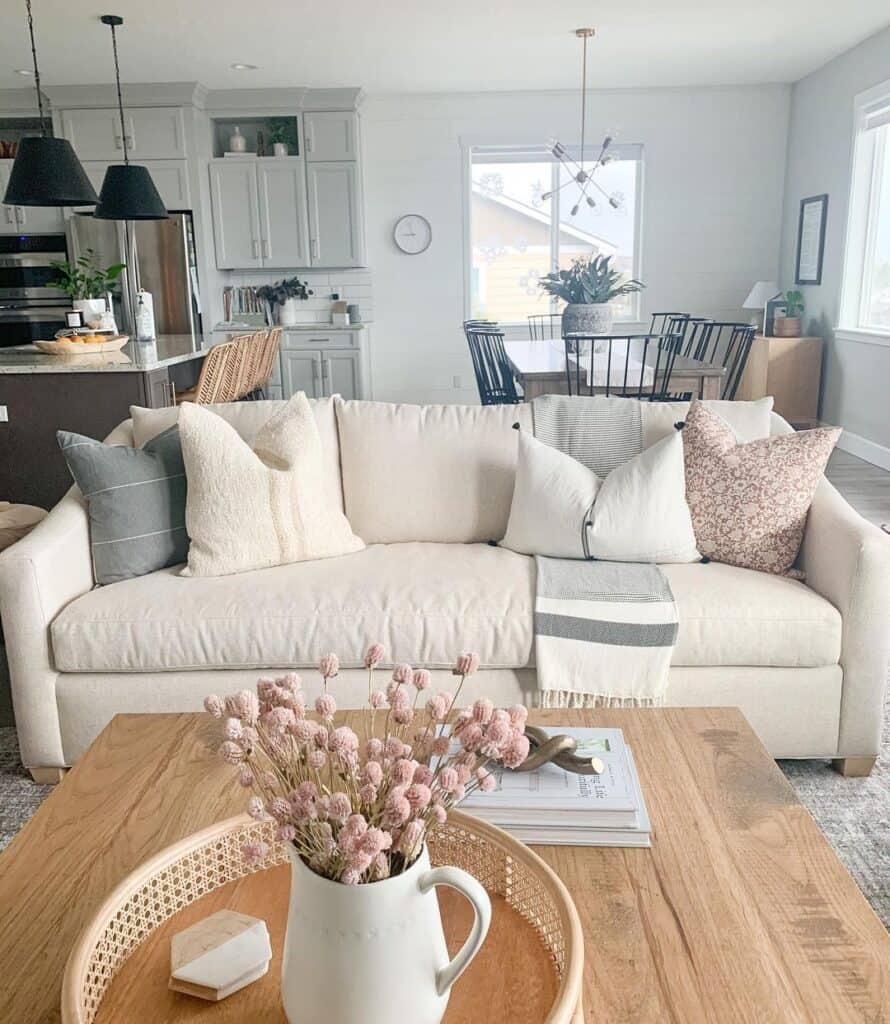 23 Ways to Soften a Space with Pink Throw Pillows