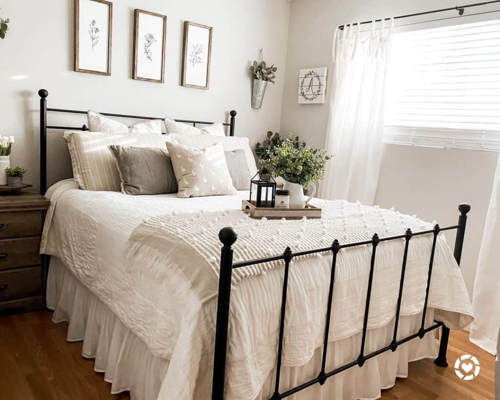 30 Black Bed Frame Rooms for Sleeping in Style