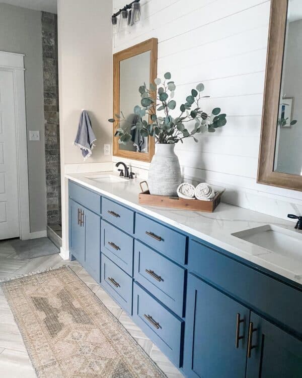 19 Stunning Blue and Gray Bathroom Ideas