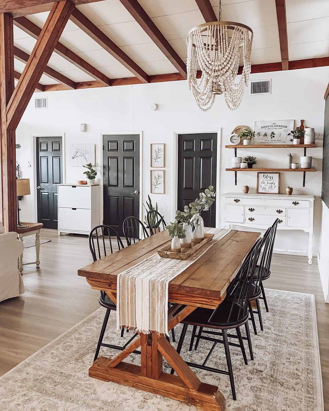 35 Farmhouse Table Runners to Put Your Tablescape on Fleek