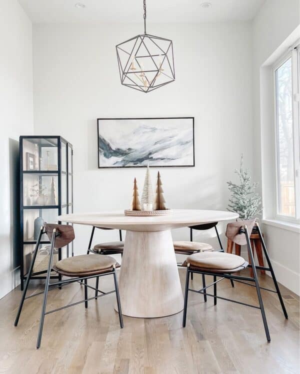 34 Vibrant Dining Table Centerpieces To Brighten Your Home