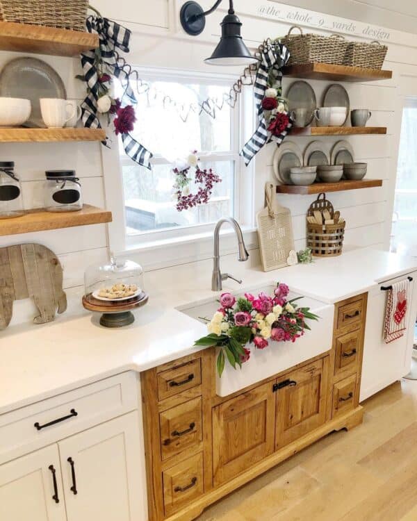 34 Essential Farmhouse Kitchen Wall Décor Ideas