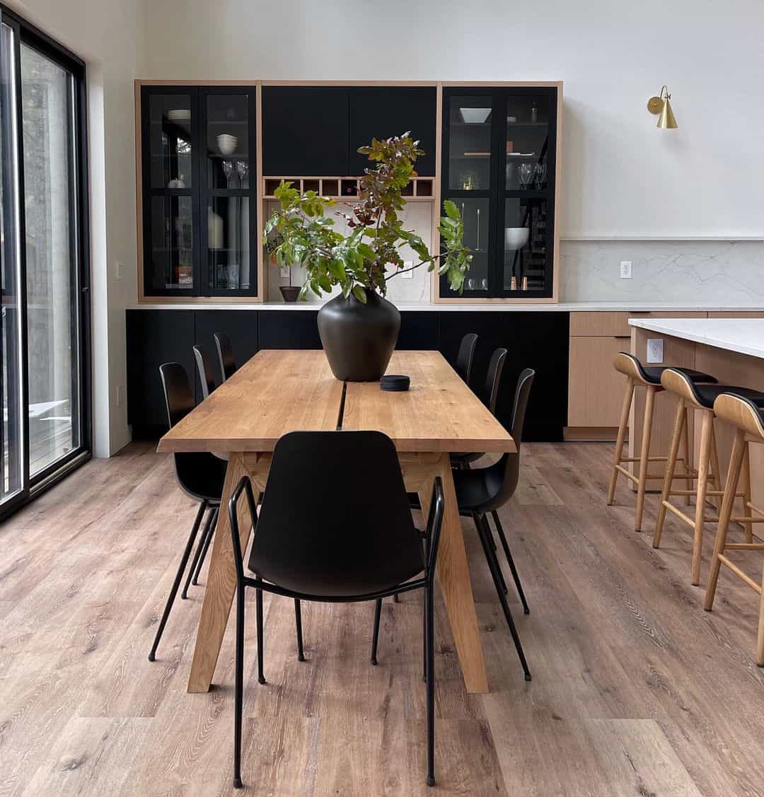 32 Handsome White Oak Kitchen Ideas for Your Next Renovation