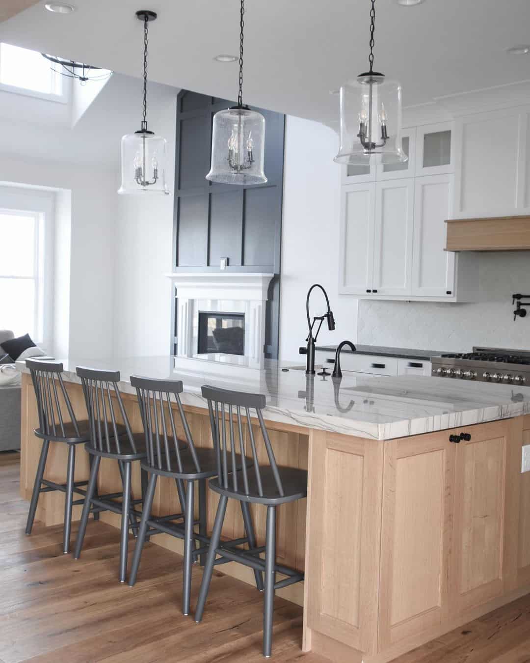 30 White Kitchens with Wood Island for the Ultimate Glow Up