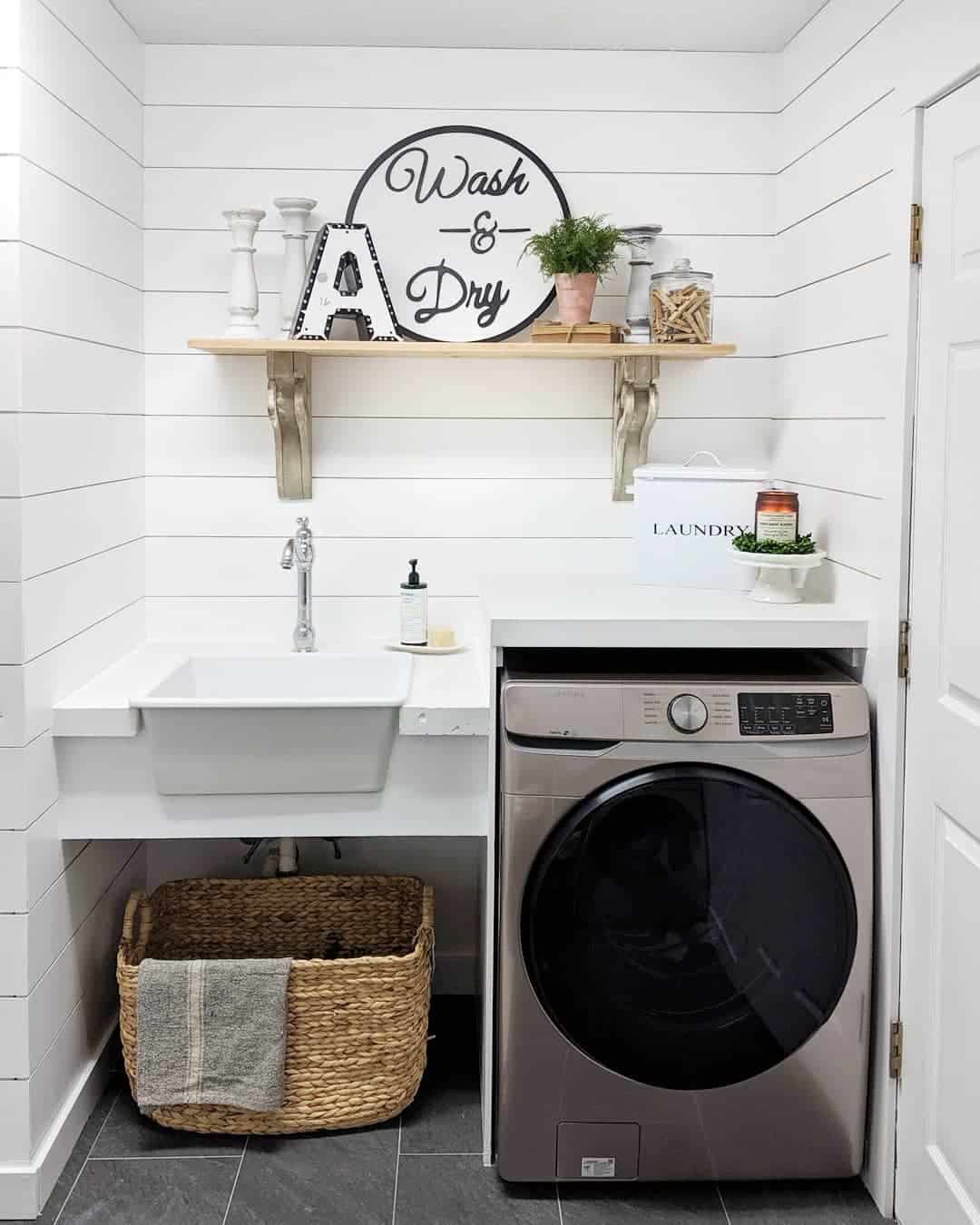 35 Creative Small Laundry Room Ideas with a Sink