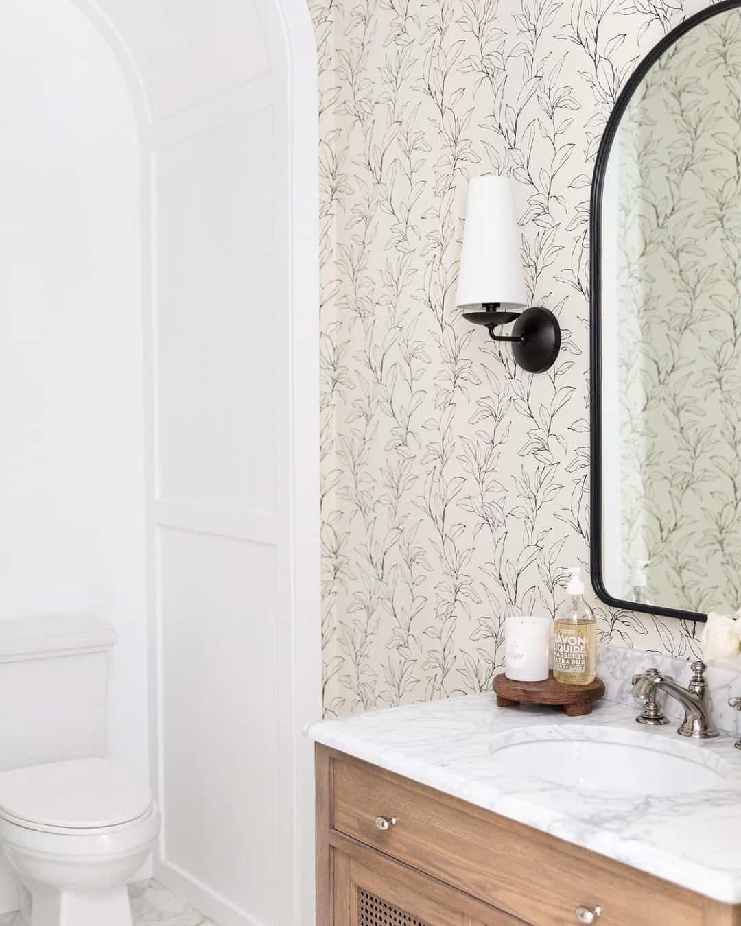 Photo inspiration: Picture Idea: 35 Small Bathroom Wallpaper Ideas To Elevate Your Home