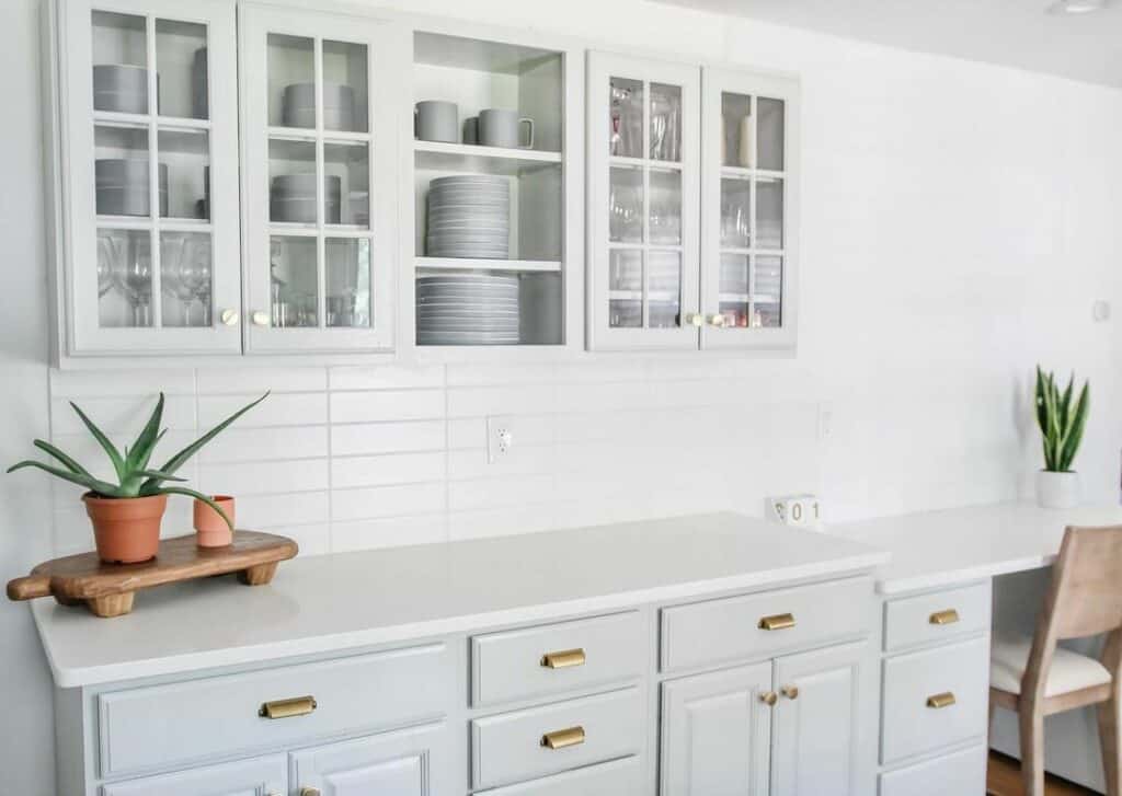 31 Light Grey Kitchen Cabinets for a Sophisticated Style