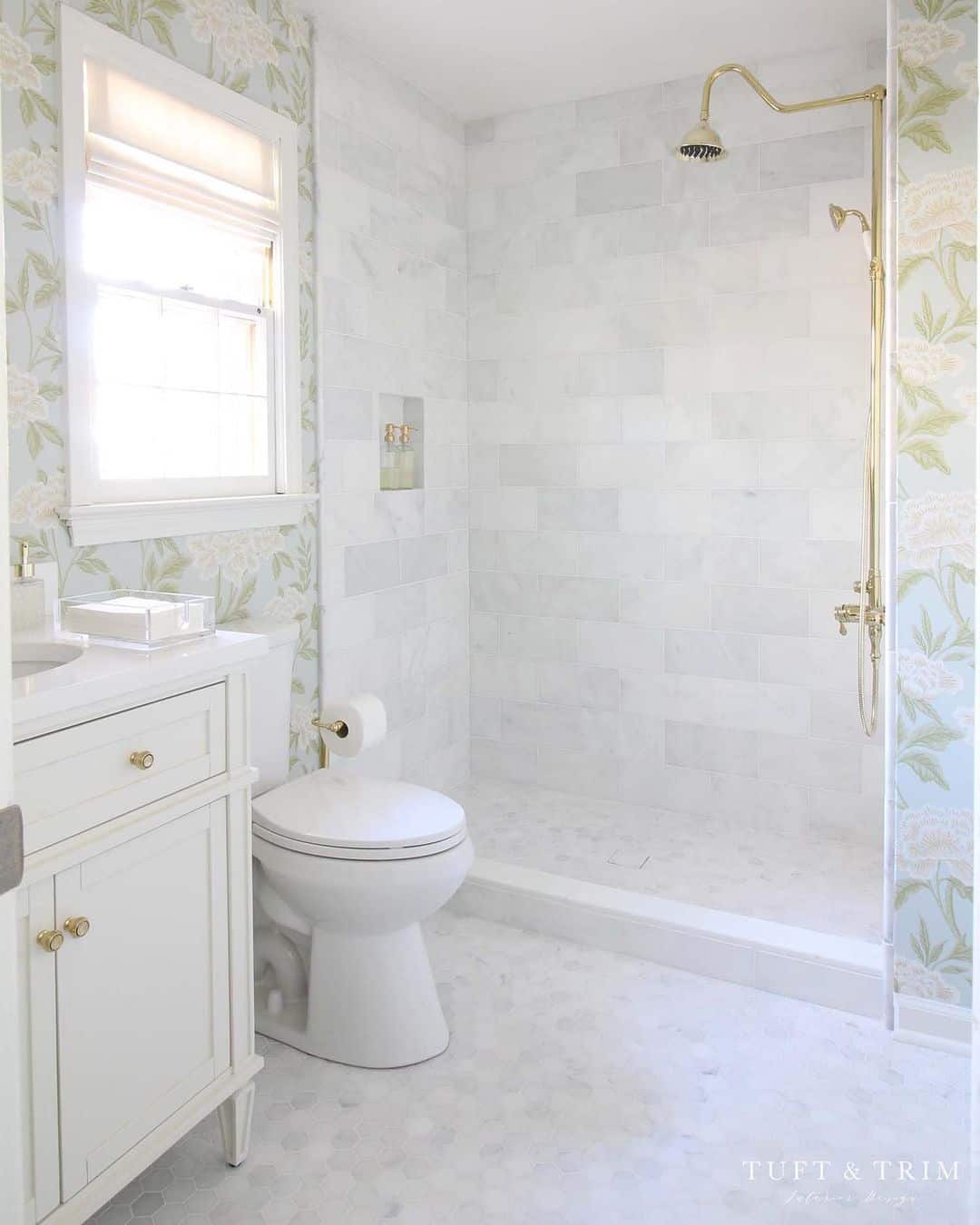 25 Shower Curbs to Keep Your Bathroom Safe and Stylish