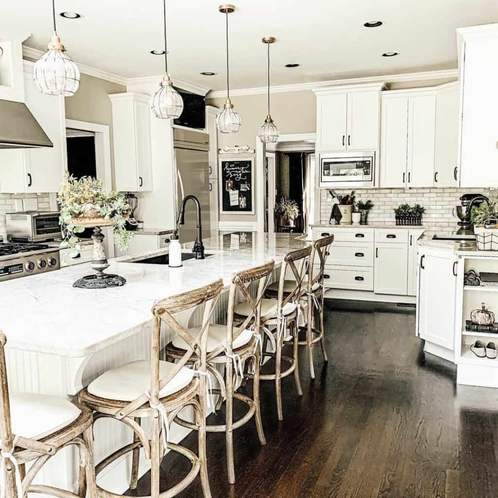 36 Charming Farmhouse Kitchen Island With Seating Options