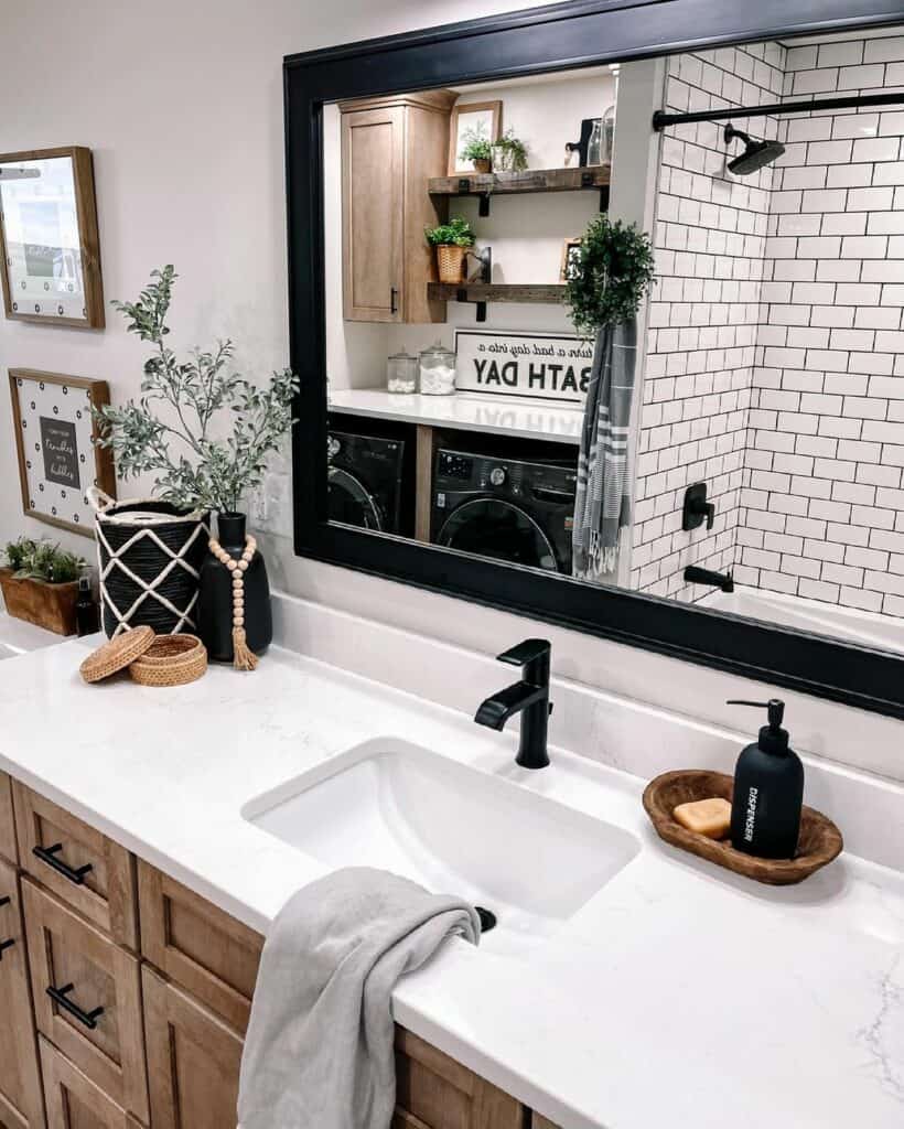 27 Ways to Update Your Bathroom with White Tiles and Black Grout