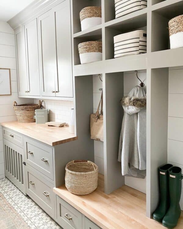 34 Shiplap Laundry Room Ideas For An Instant Home Makeover