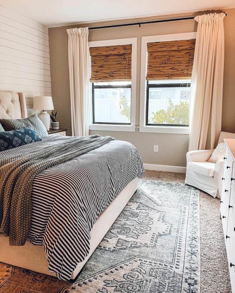 30 Delightful Bedroom Curtain Ideas To Transform Your Space
