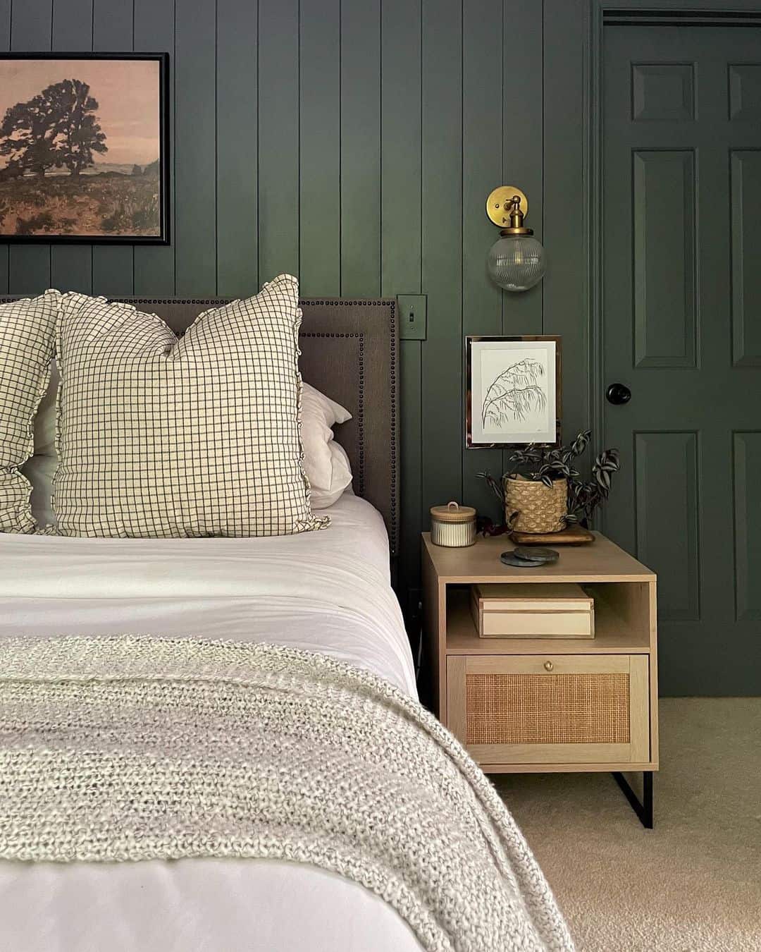 Room With Dark Green Walls