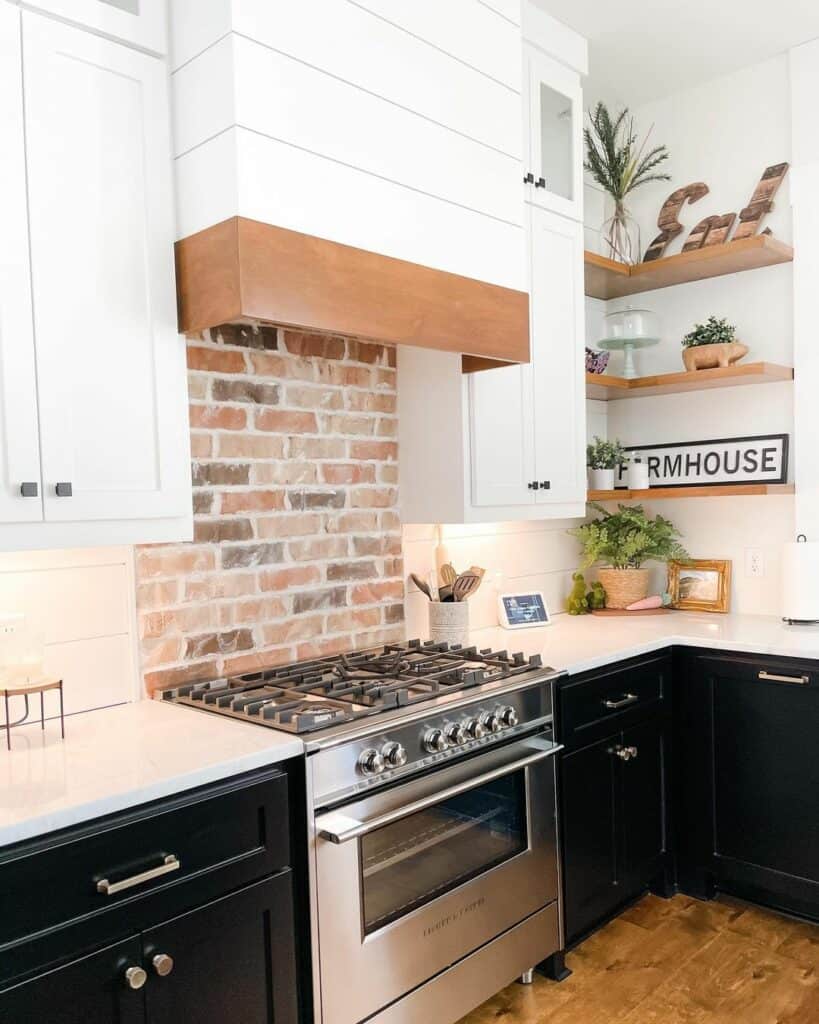 29 Black and White Farmhouse Kitchen Ideas for Your Home