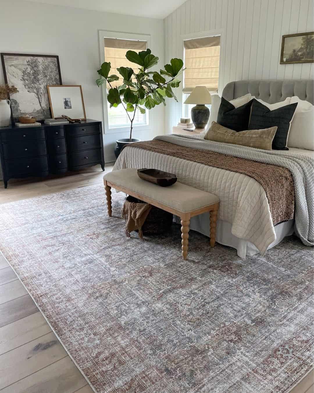 17 Black and Grey Bedroom Ideas for Any Décor Style