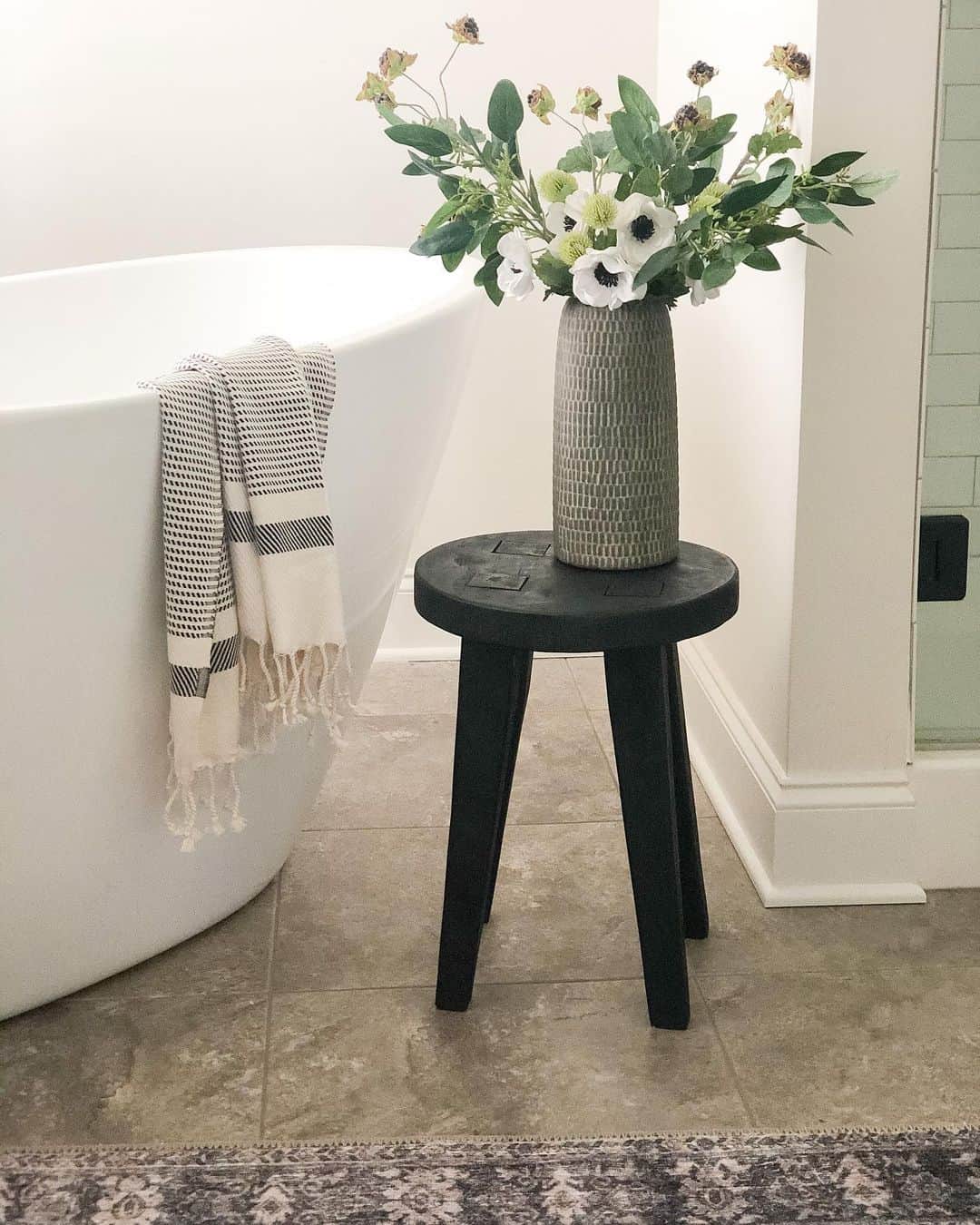 34 Bathroom Stool Ideas to Create a Spa-like Space