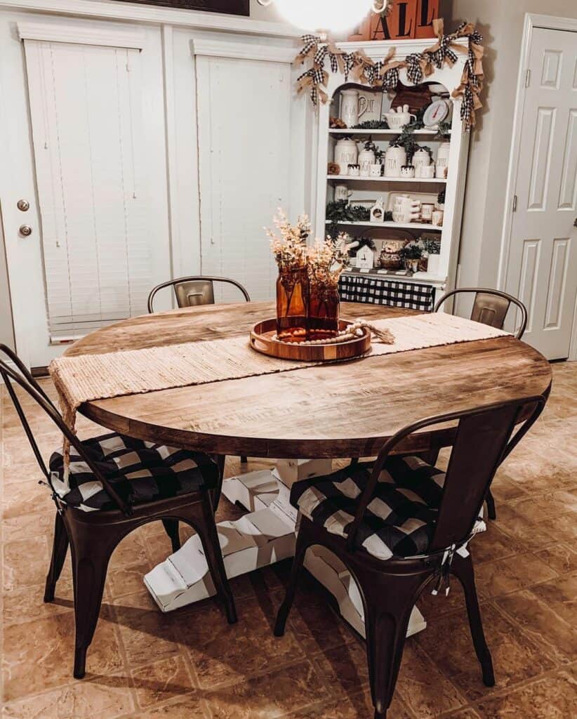 30 Spectacular Round Dining Table Centerpiece Ideas to Enhance Your Home