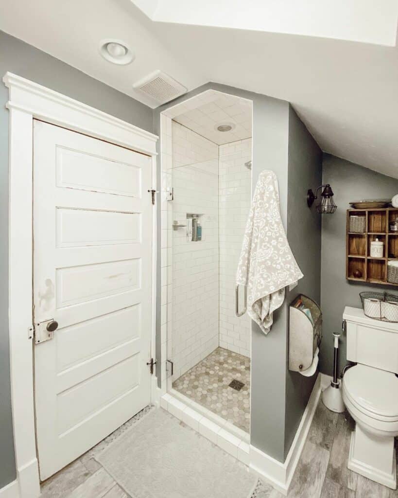 31 Impressive Bathroom Door Ideas for Eye-Catching Impact