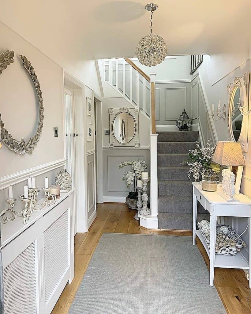 29 Ways To Elevate Your Space With Hallway Table Décor