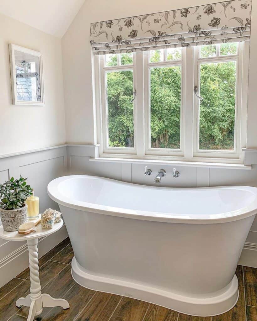30 Grey and White Bathroom Ideas That Work for Any Style
