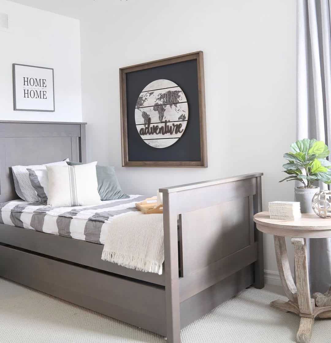 30 Grey and White Bedroom Ideas for Timeless Style