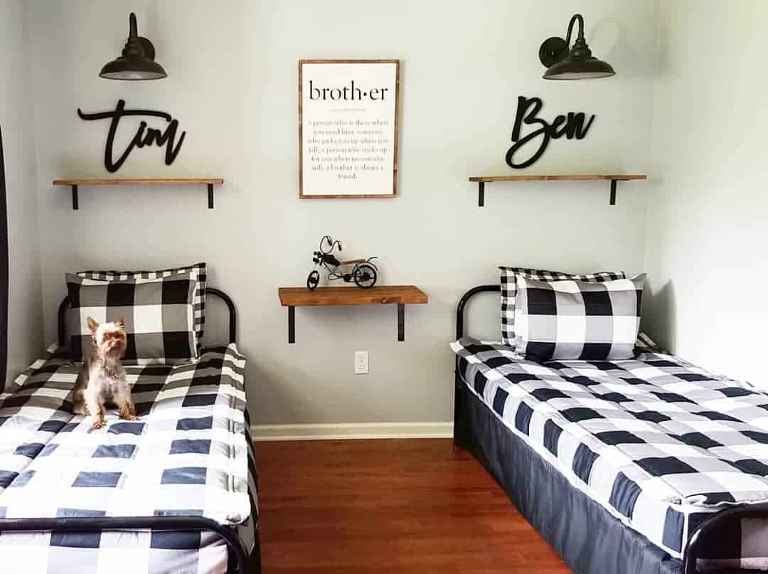 16 Arrangement Ideas for Two Beds in One Small Room