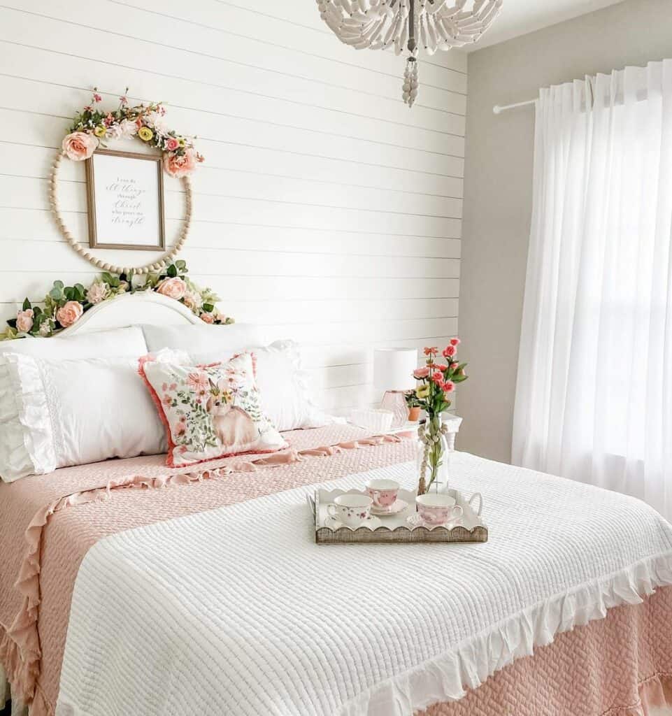 30 Romantic Bedroom Ideas To Try for an Intimate Atmosphere