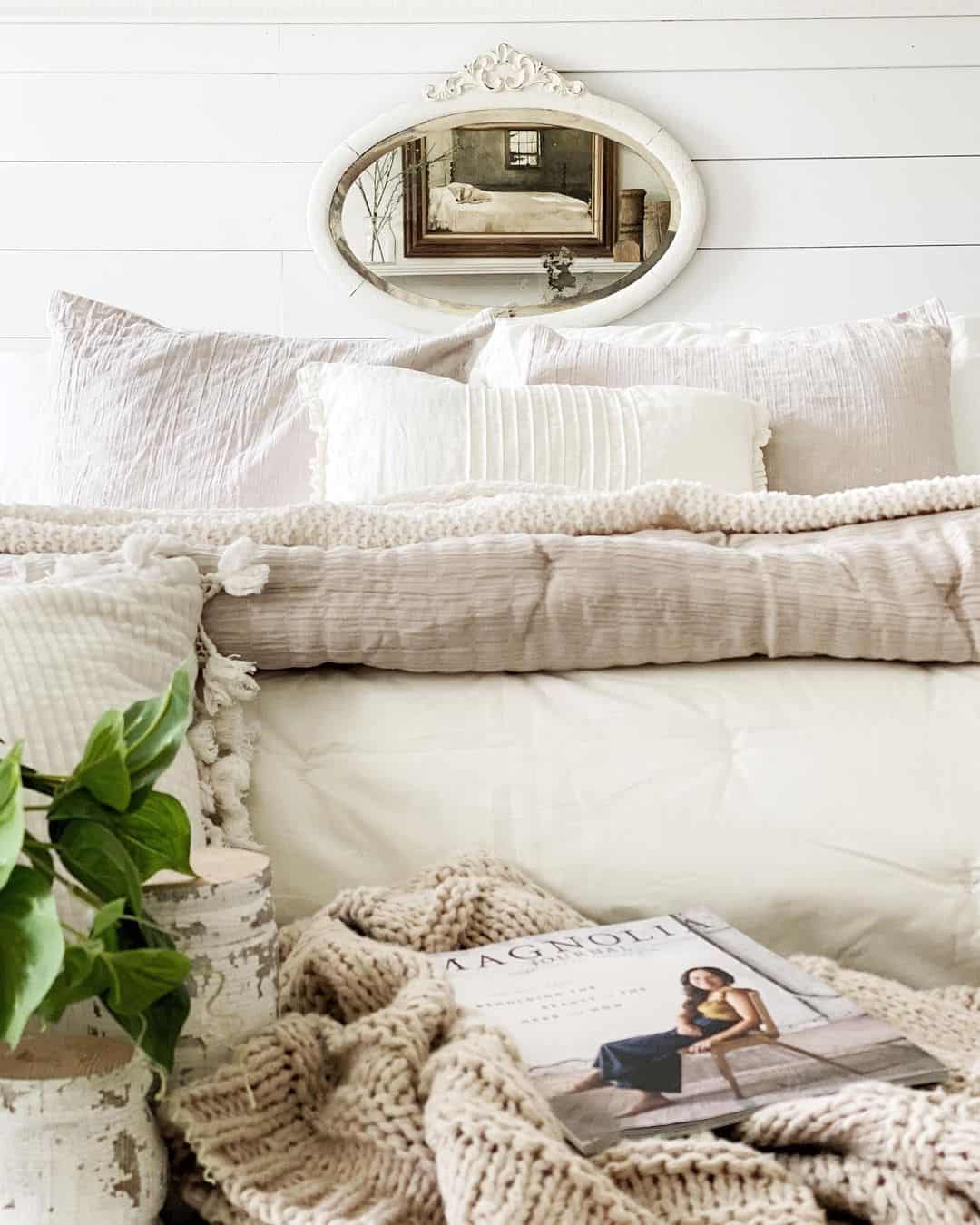 25 No Headboard Ideas for A Versatile and Modern Bedroom