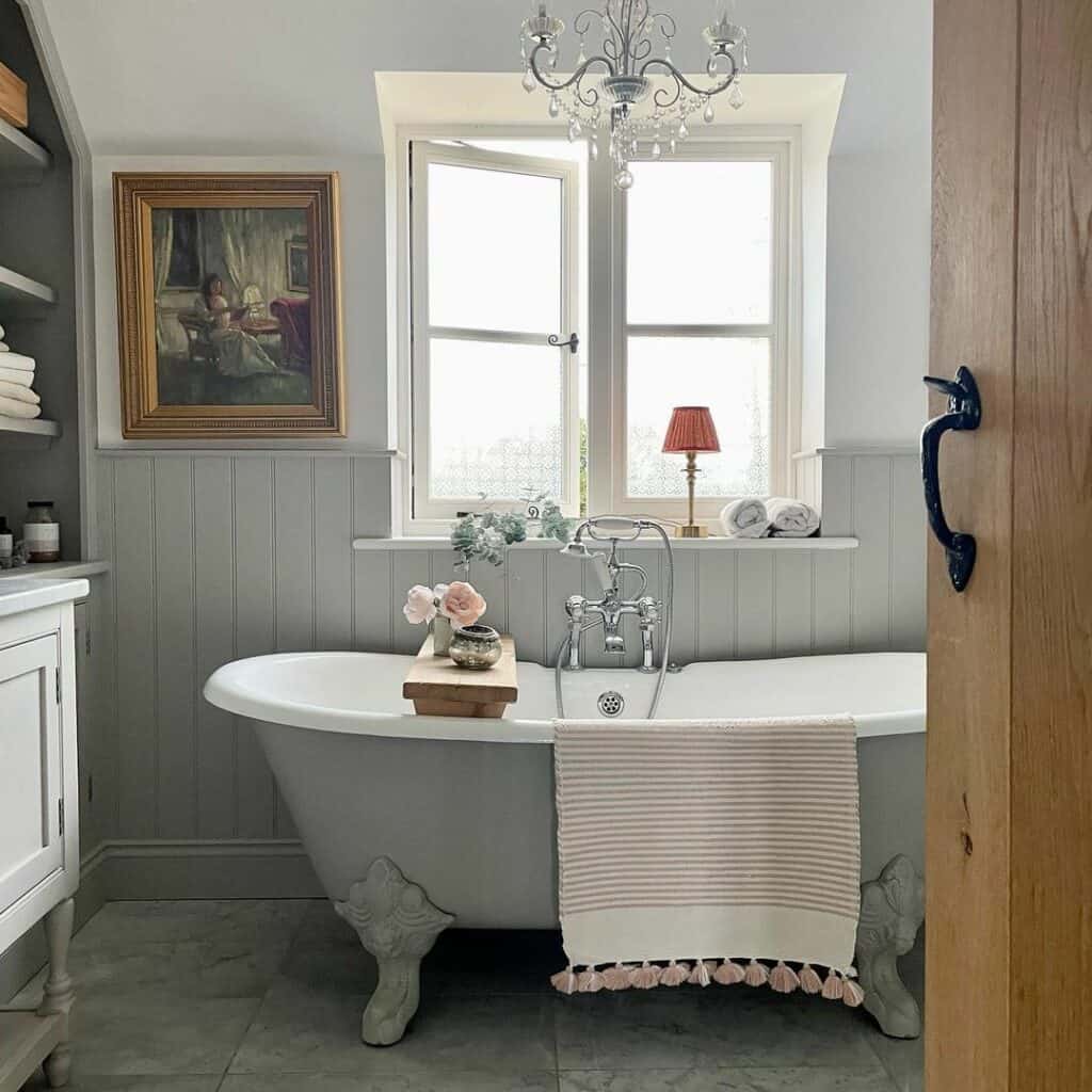 29 Wainscoting Bathroom Designs To Transform Your Space